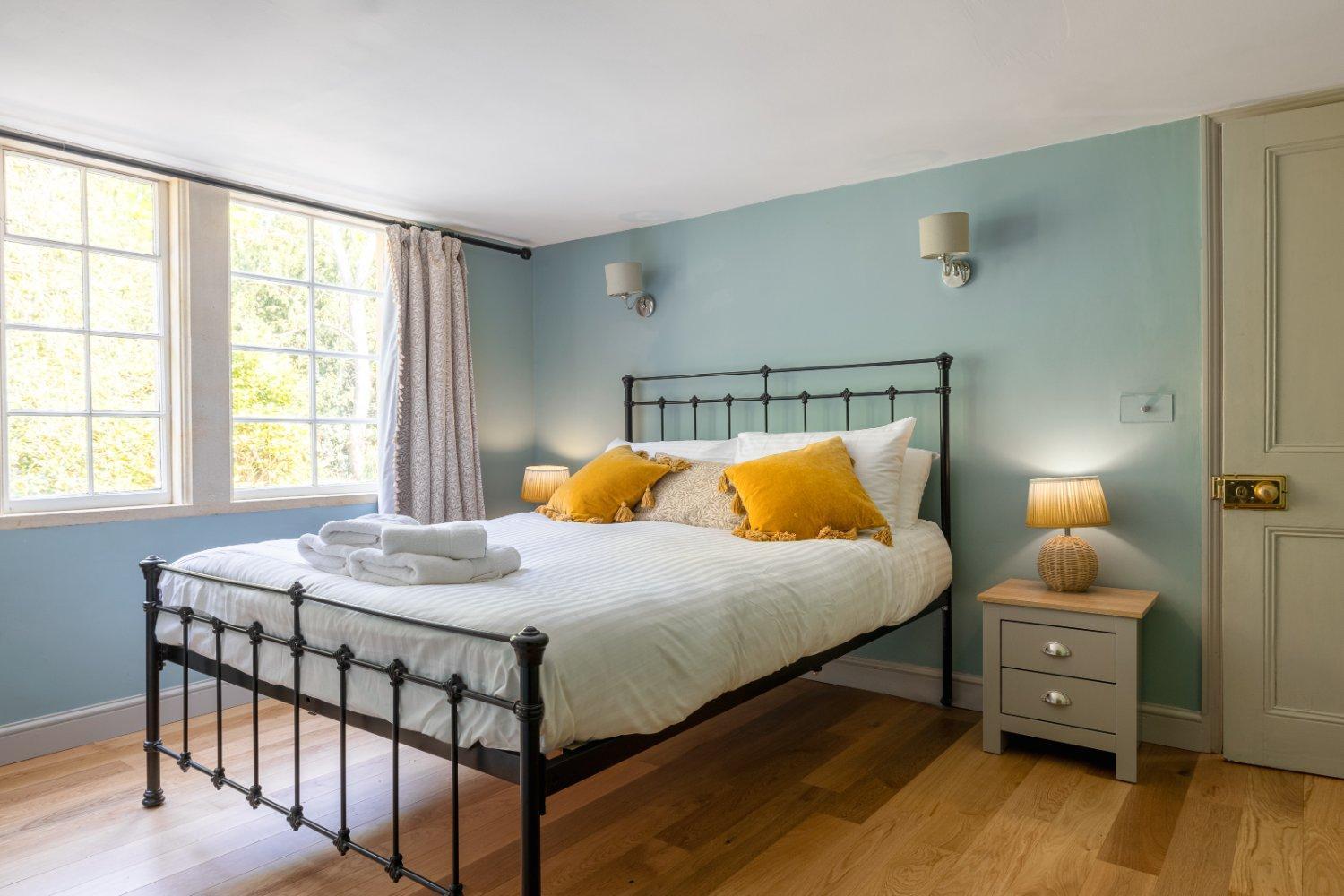 The School Rooms Estate Beautiful, Georgian Apartments With Private Heated Pool And Hot Tub Wifi And Parking Near Bath Box  Kültér fotó